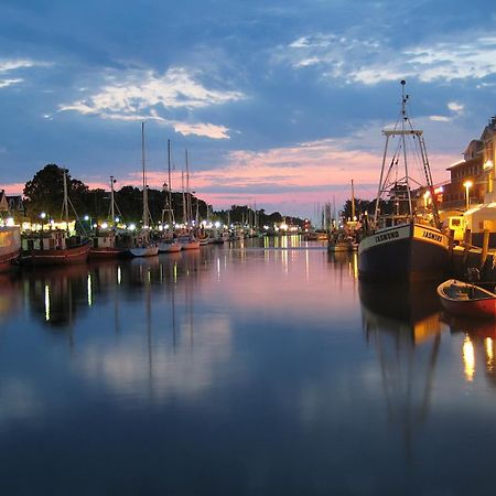 Seaside, direkt an der Promenade Lejlighed Rostock Eksteriør billede